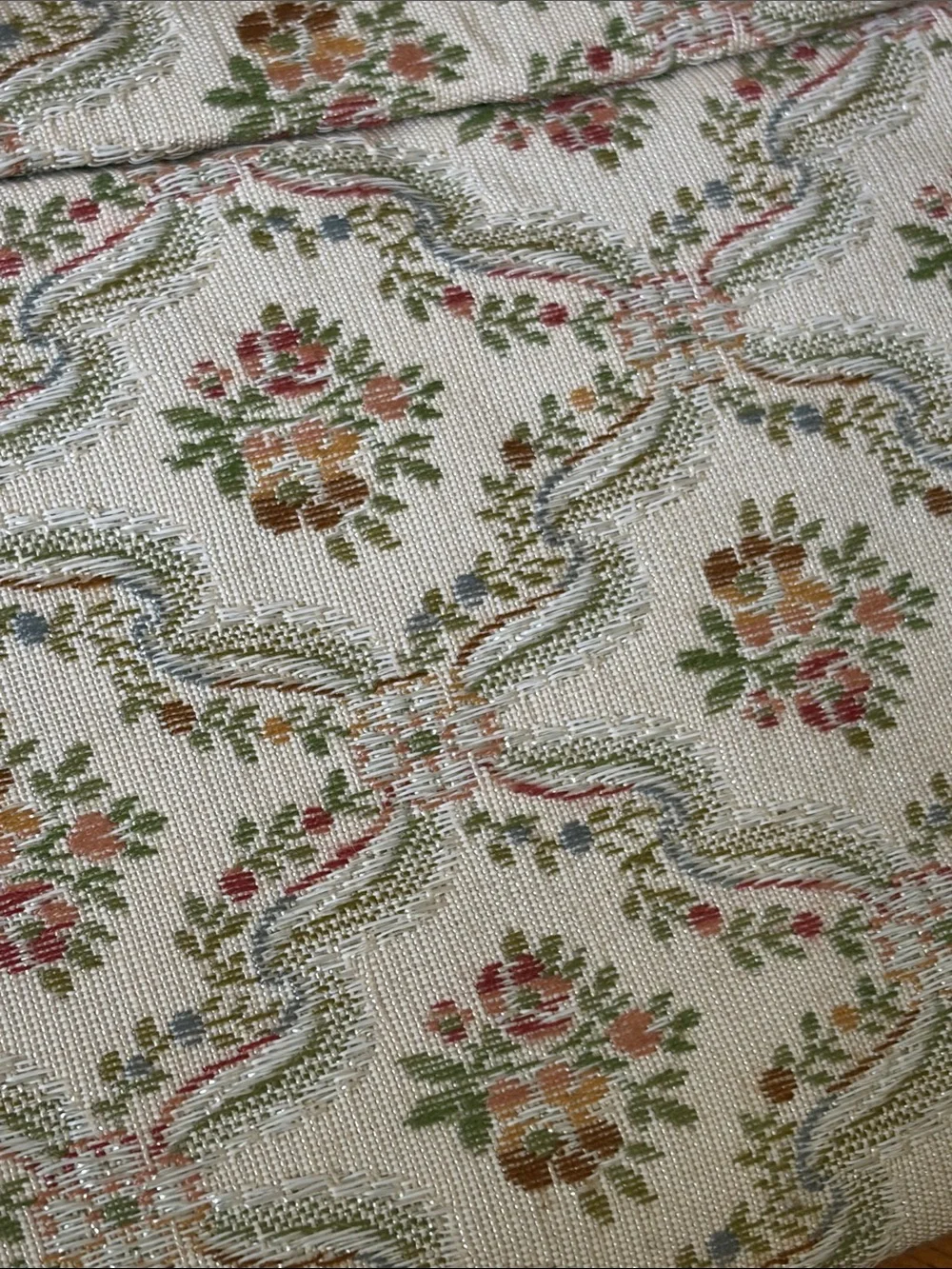 Vintage tapestry Floral Embroidered White Evening Clutch